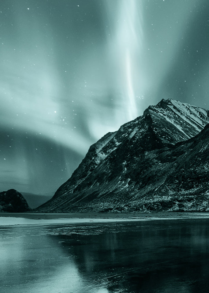 Canvastavla - Lights under Mountains